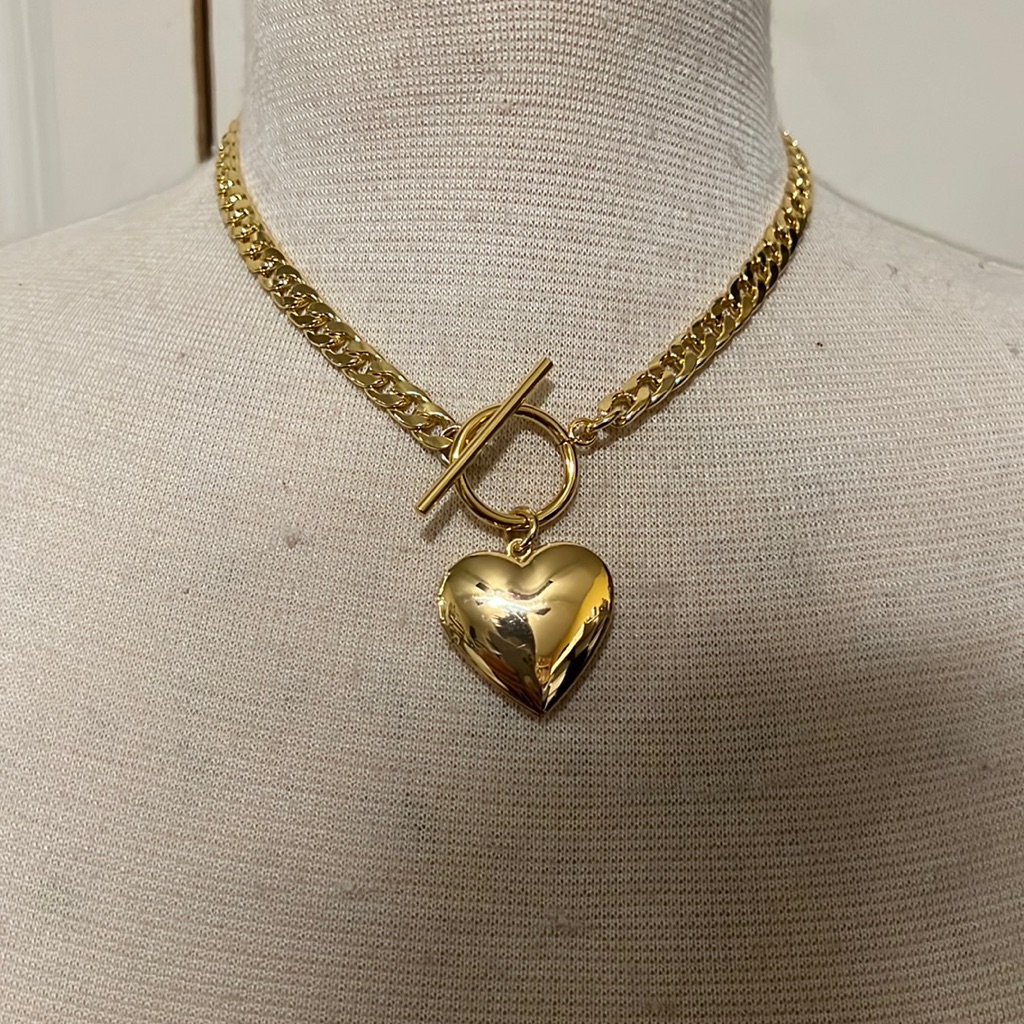 Front Close Locket